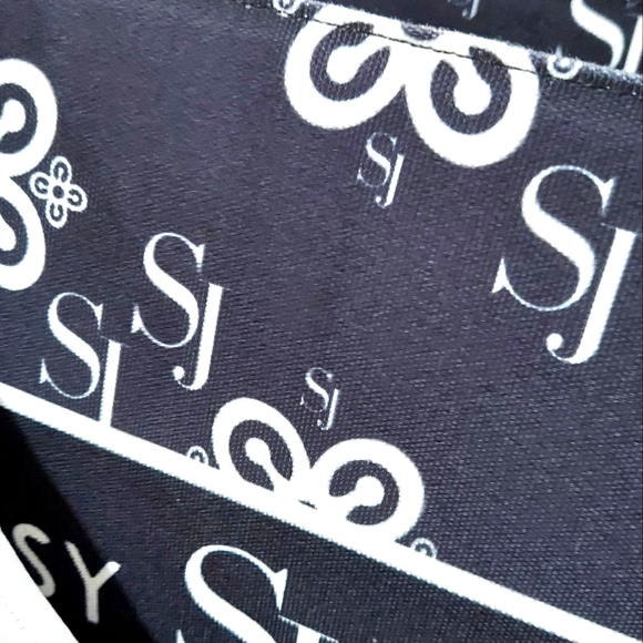 Sassy Jones Bespoke Tote - Picture 5 of 12